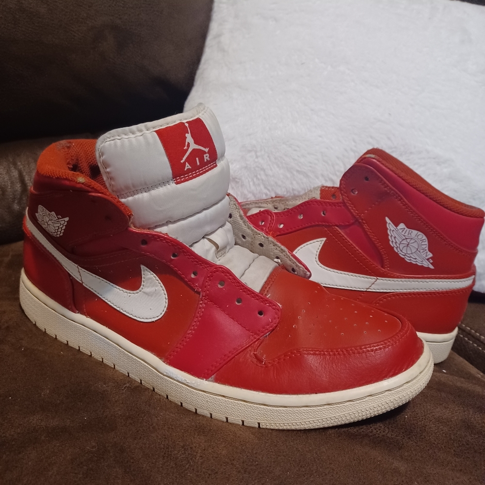 Men's  Nike  Jordan's 600, size 11